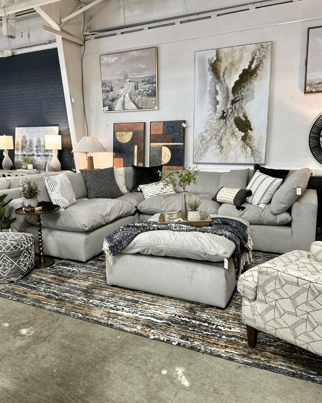 5 piece modern sectional & ottoman